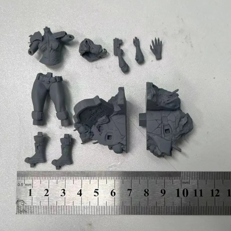 1/24 Judge Dredd Cassandra, Resin Model Figure Kit, Sci-Fi Theme, Unassembled and Unpainted