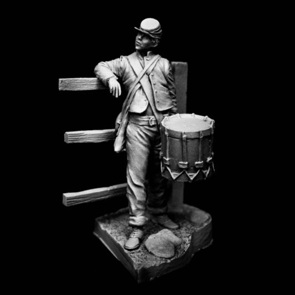 1/24 American Civil War American Revolutionary Drummer Boy, Resin Model Figure Kit, Unassembled and Unpainted