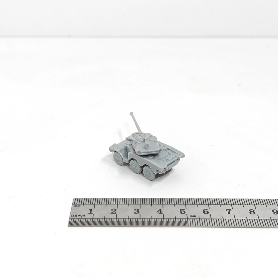 1/144 Scale Panhard ERC-90 Wheeled Tank MODEL KIT