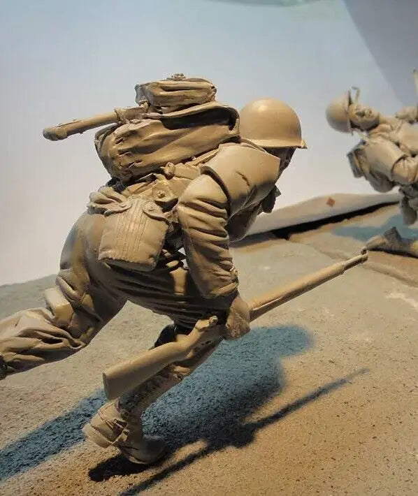 1/16 WWI German Soldier Firing Rifle, Resin Model Figure Kit, Unassembled and Unpainted