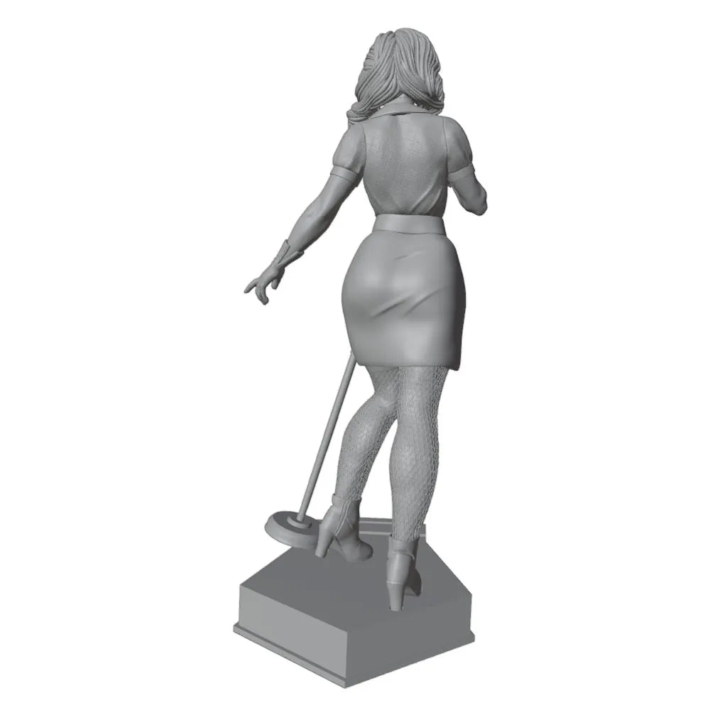 1/24 Blonde Pin-up with Whip and Fishnet Stockings, Resin Model Figure Kit, Unassembled and Unpainted