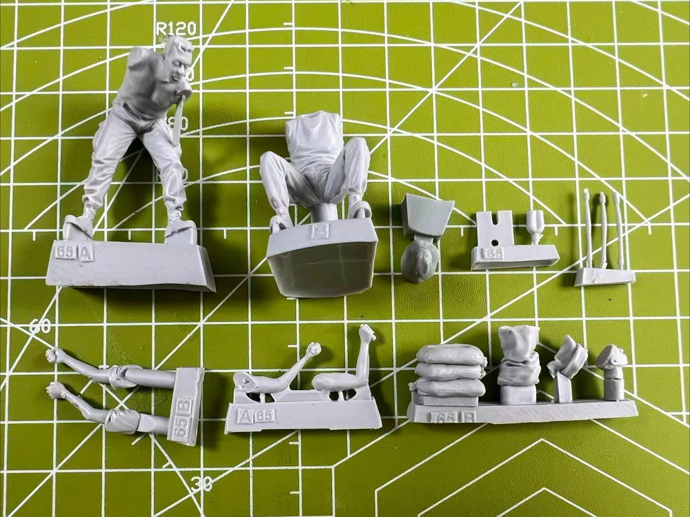 1/35 WWII US Army Engineers, 2 Figures, Resin Model Diorama Kit, Unassembled and Unpainted