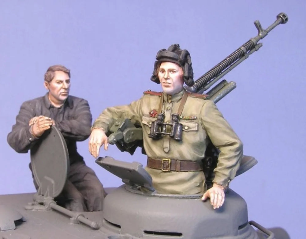 1/35 WWII Russian Tank Crew, 4 Figures, Resin Model Figure Kit, Unassembled and Unpainted
