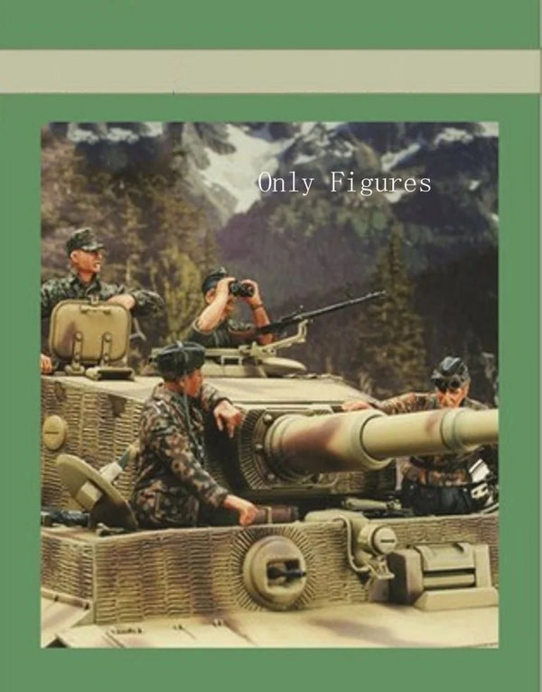 1/35 WWII German Soldiers with Anti-Tank Gun, 4 Figures, Resin Model Figure Kit, Unassembled and Unpainted