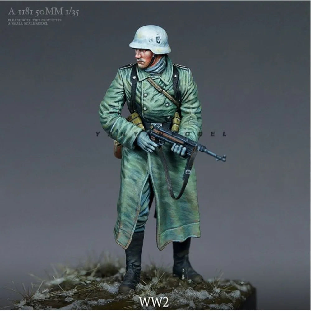 1/35 WWII German Infantry in Greatcoats, 3 Figures, Resin Model Figure Kit, Unassembled and Unpainted