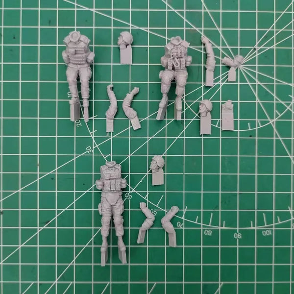 1/35 Modern US Army Support Crew, 3 Figures, Resin Model Figure Kit, Unassembled and Unpainted