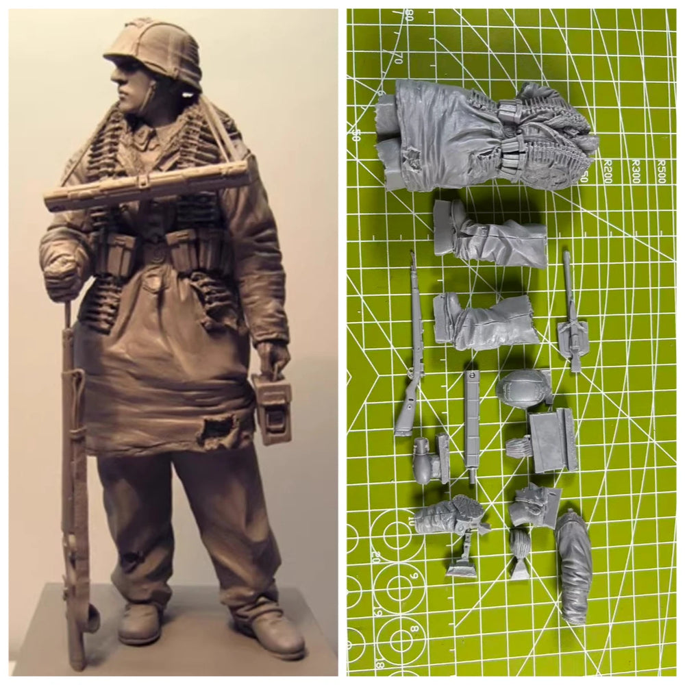 1/16 Modern British Infantryman with Greatcoat and Rifle, Resin Model Figure Kit, Unassembled and Unpainted