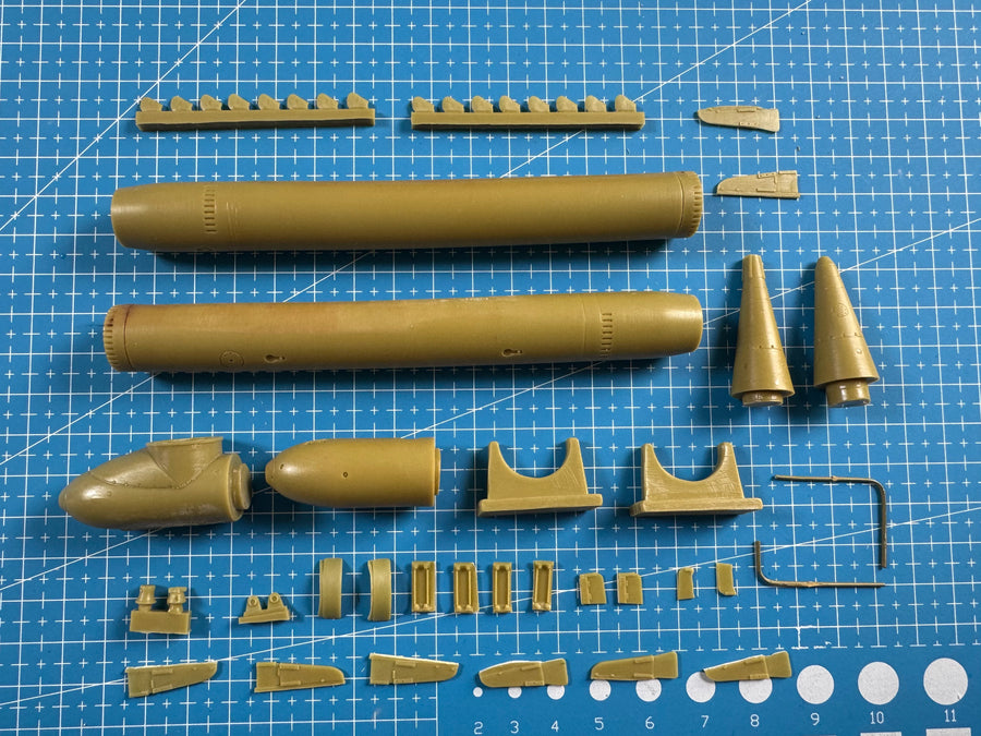 1/35 Naval Torpedo Launch System (Resin Accessory) - resin model view 2