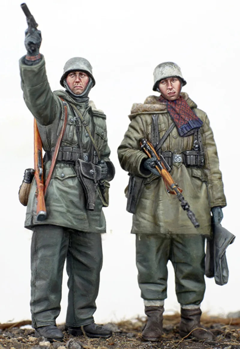 1/35 WWII German Grenadiers at Kharkov, 2 Figures, Resin Model Figure Kit, Unassembled and Unpainted