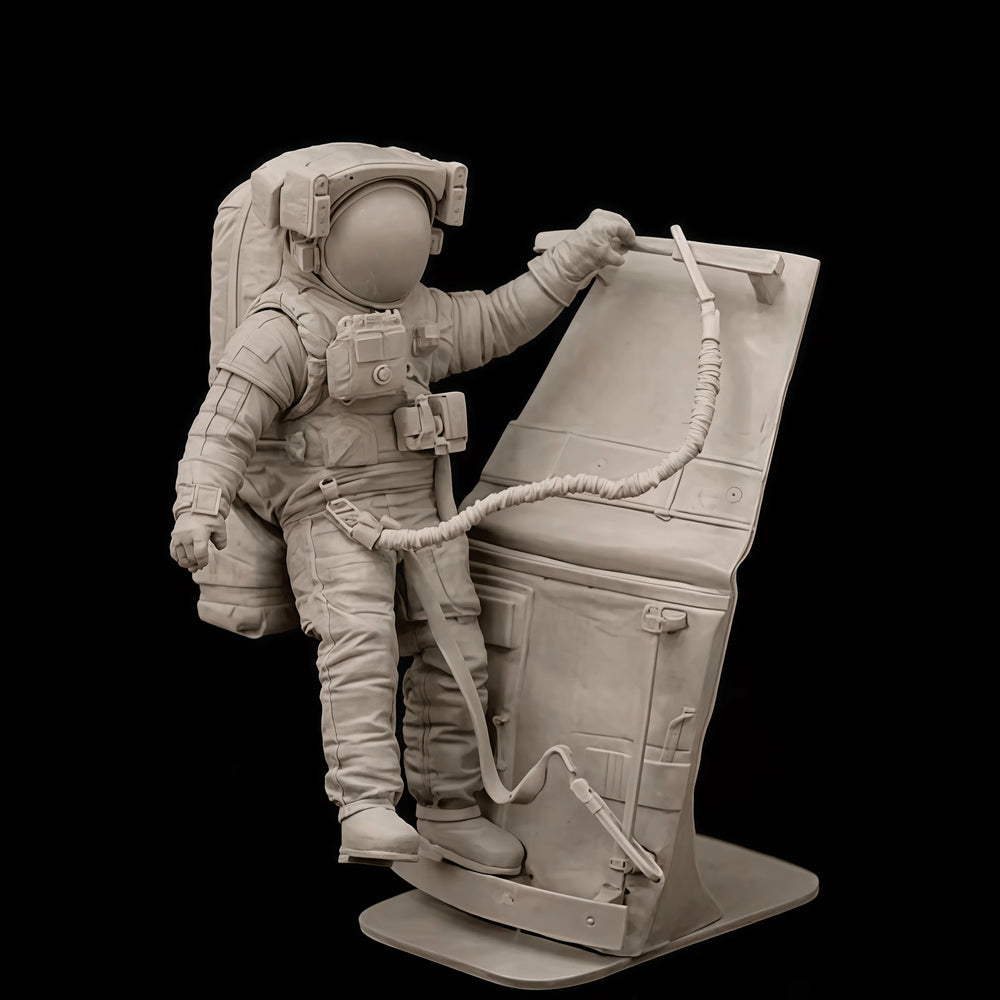 1/24 Space Astronaut, Resin Model Figure Kit, Sci-Fi Theme, Unassembled and Unpainted