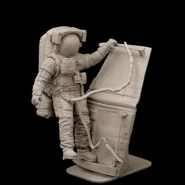 1/24 Space Astronaut, Resin Model Figure Kit, Sci-Fi Theme, Unassembled and Unpainted