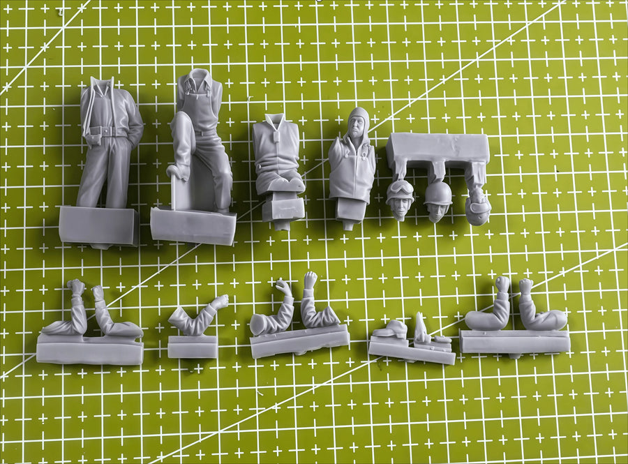WWII Allied Tank Crew 4-Figure Diorama 1/35 Resin Kit - resin model view 3