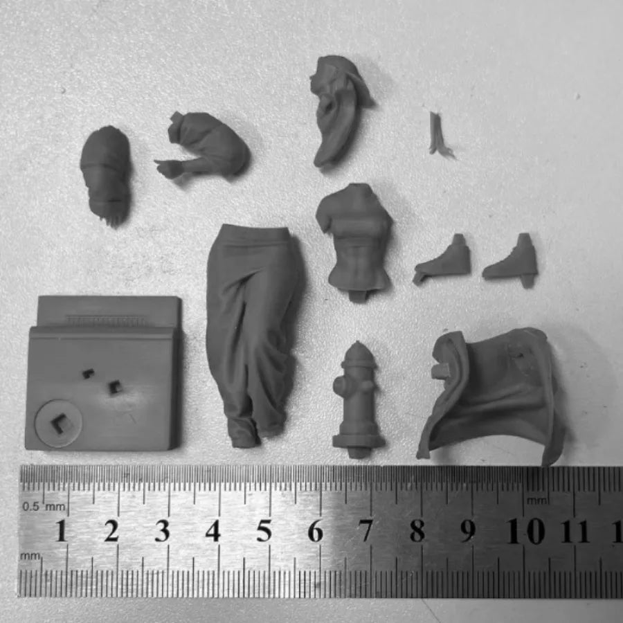 1/24 Modern Hip-Hop Dancer, Resin Model Figure Kit, Unassembled and Unpainted