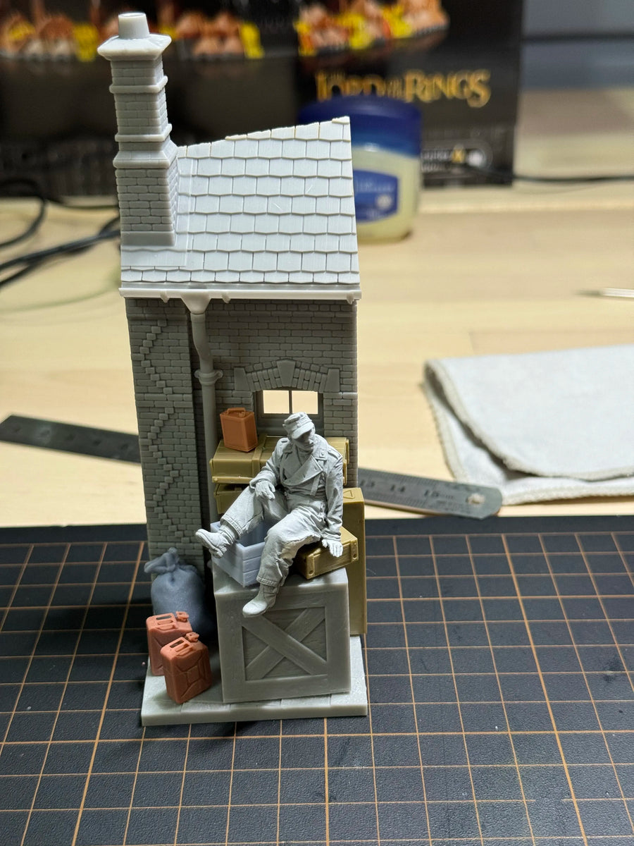 European Partial Station Building 1/35 Resin Model Kit - resin model view 5