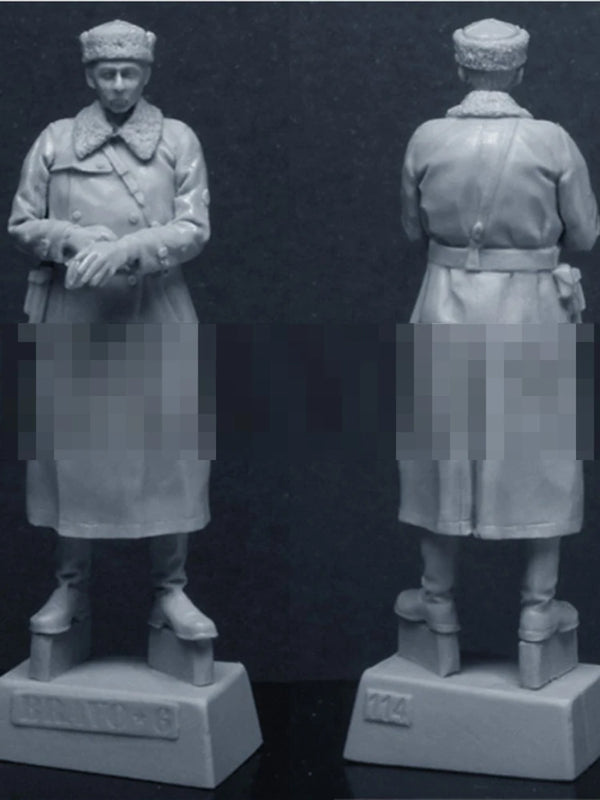 1/35 WWII Soviet NKVD Officer Winter Uniform, Resin Model Figure Kit, Unassembled and Unpainted