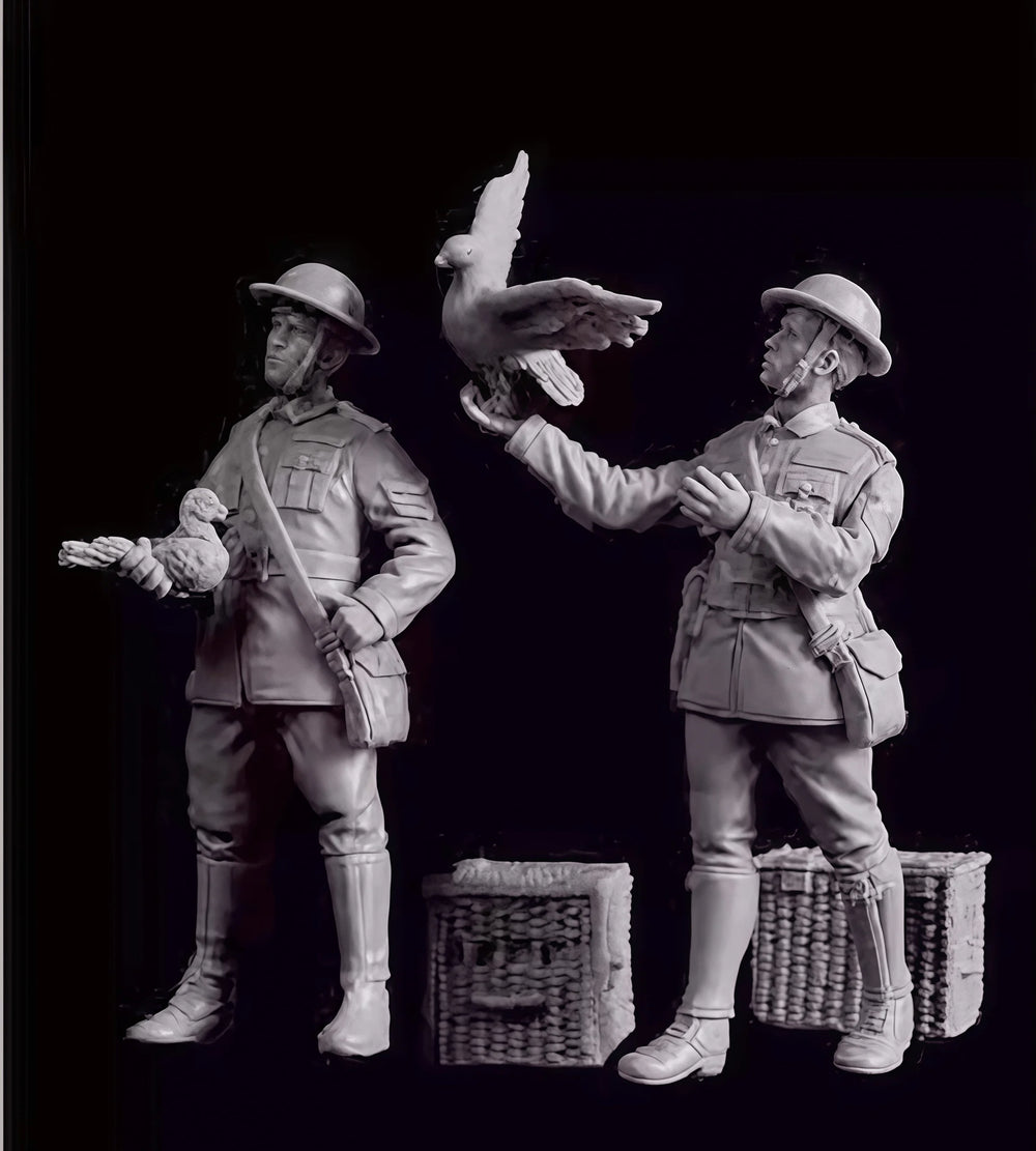 1/35 WWI Soldiers with Peace Doves, 2 Figures, Resin Model Figure Kit, Unassembled and Unpainted