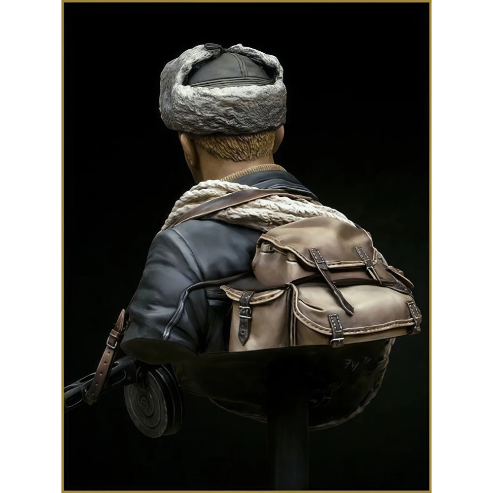 1/10 WWII Soviet Mountain Officer, Resin Model Bust Kit, Unassembled and Unpainted