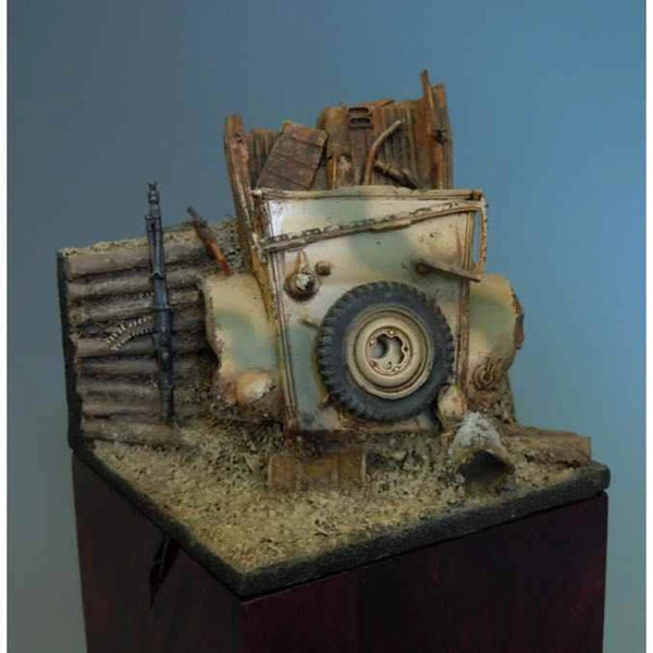 1/35 WWII Tank Wreck, Resin Model Vehicle Kit, Unassembled and Unpainted