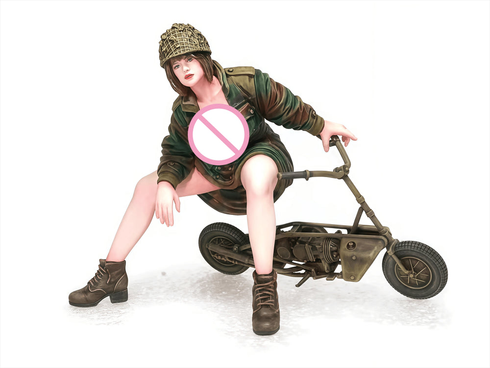 75mm Female Officer with Motorcycle, Resin Model Figure Kit, Unassembled and Unpainted