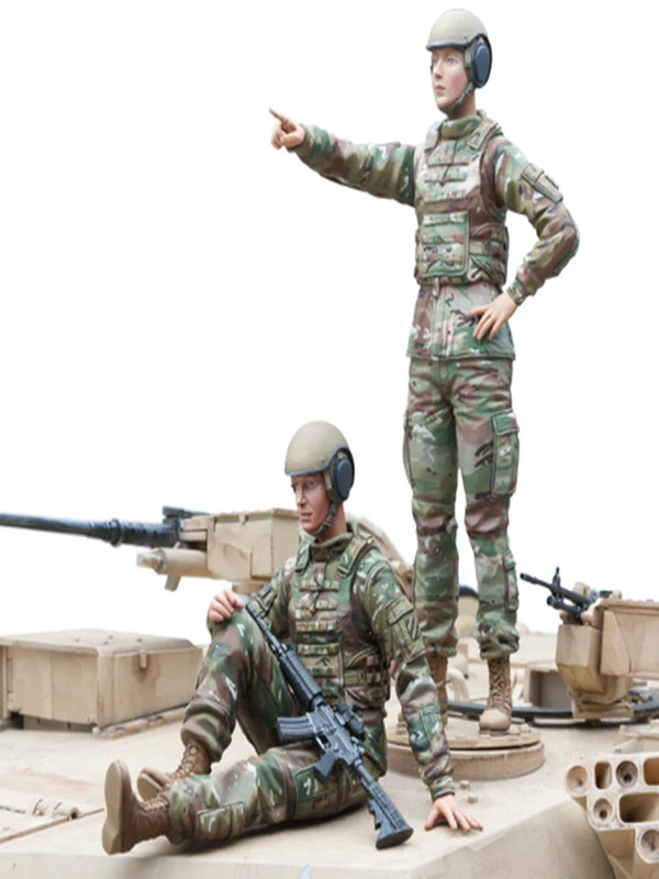 1/16 Modern U.S. Army Female Soldiers, 2 Figures, Resin Model Figure Kit, Unassembled and Unpainted