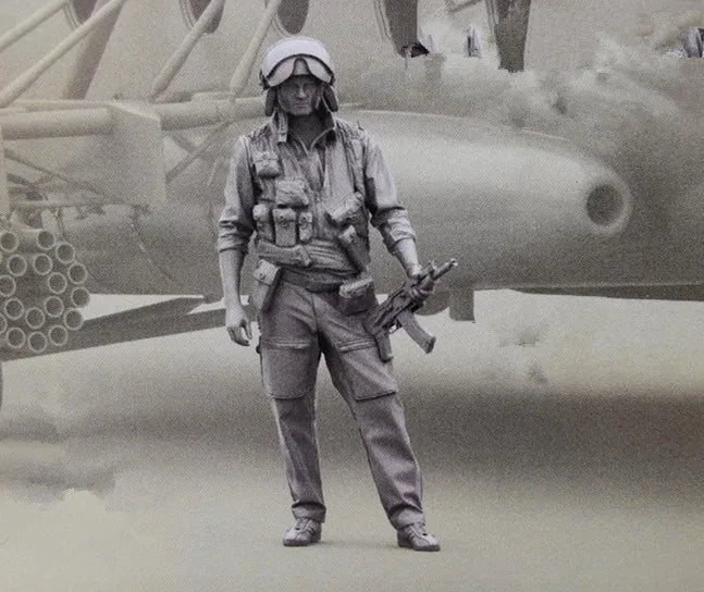 1/48 WWII Aviator, Resin Model Figure Kit, Unassembled and Unpainted