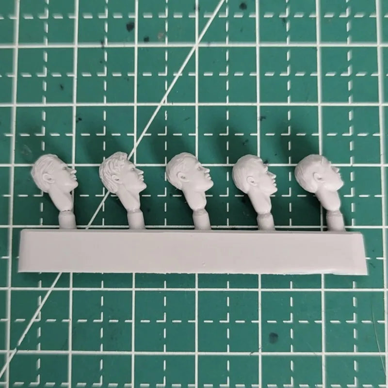 1/35 Generic Male Heads, 5 Figures, Resin Model Bust Kit, Historical Theme, Unassembled and Unpainted