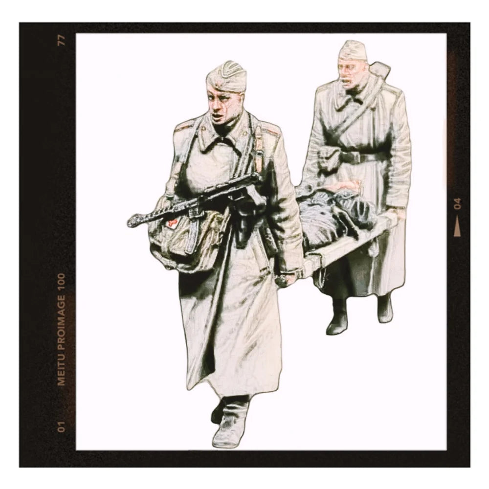 1/35 WWII German Infantry in Greatcoats, 4 Figures, Resin Model Figure Kit, Unassembled and Unpainted