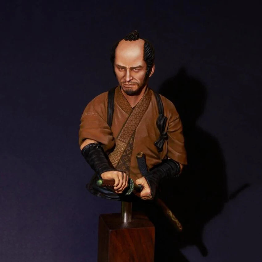1/10 Medieval East Asian Warrior, Resin Model Bust Kit, Unassembled and Unpainted