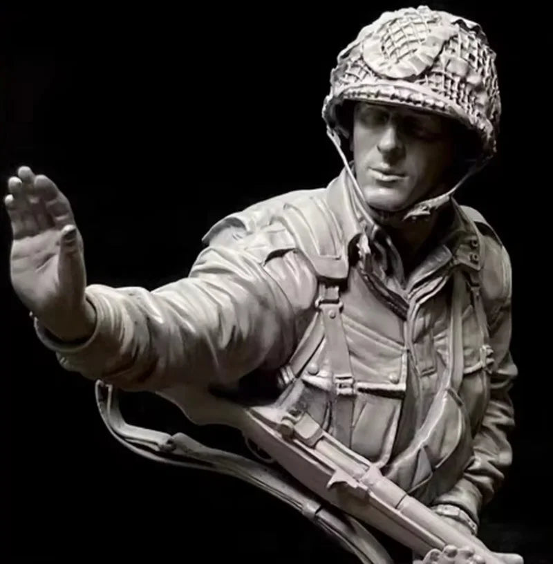 1/10 WWII American Soldier Directing Halt, Resin Model Bust Kit, Unassembled and Unpainted