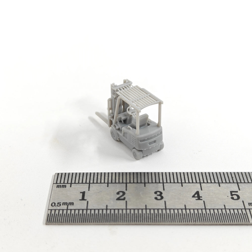 1/144 Modern Industrial Forklifts & Lift Trucks, Resin Model Vehicle Kit, Unassembled and Unpainted