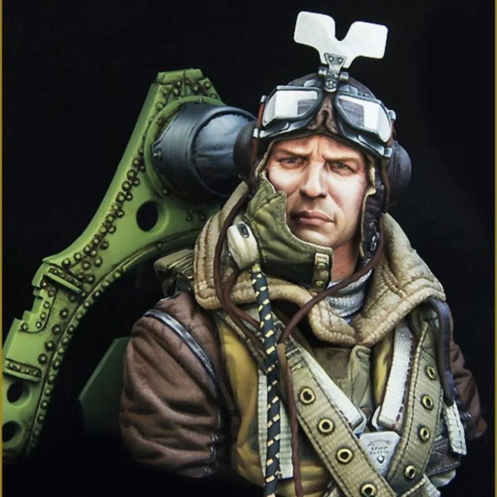 1/10 WWII British Pilot with Oxygen Mask, Resin Model Bust Kit, Unassembled and Unpainted