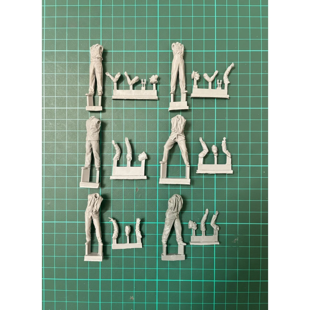 1/35 WWII German U-Boat, 6 Figures, Resin Model Ship Kit, Unassembled and Unpainted