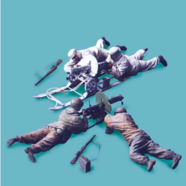 1/35 WWII Maxim Machine Gun Crew, 2 Figures, Resin Model Figure Kit, Unassembled and Unpainted