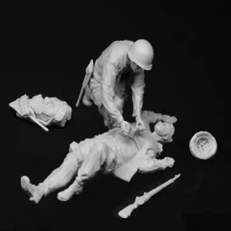 1/35 WWII Combat Medic, Resin Model Figure Kit, Unassembled and Unpainted