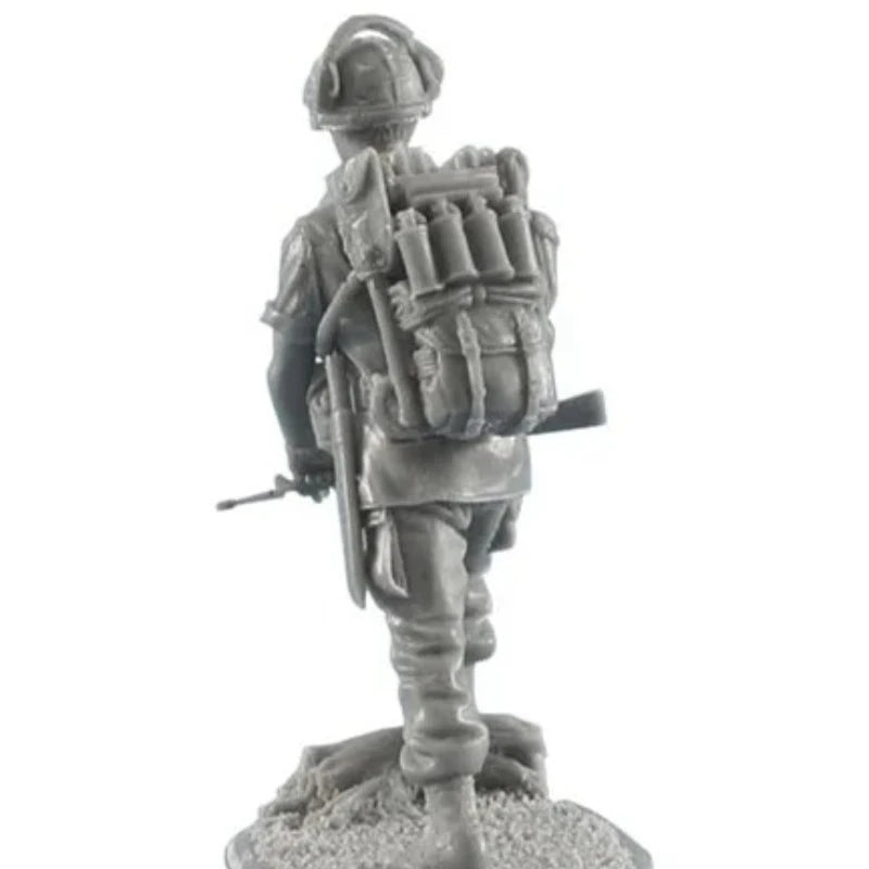 1/35 Vietnam War US Radio Operator, Resin Model Figure Kit, Unassembled and Unpainted