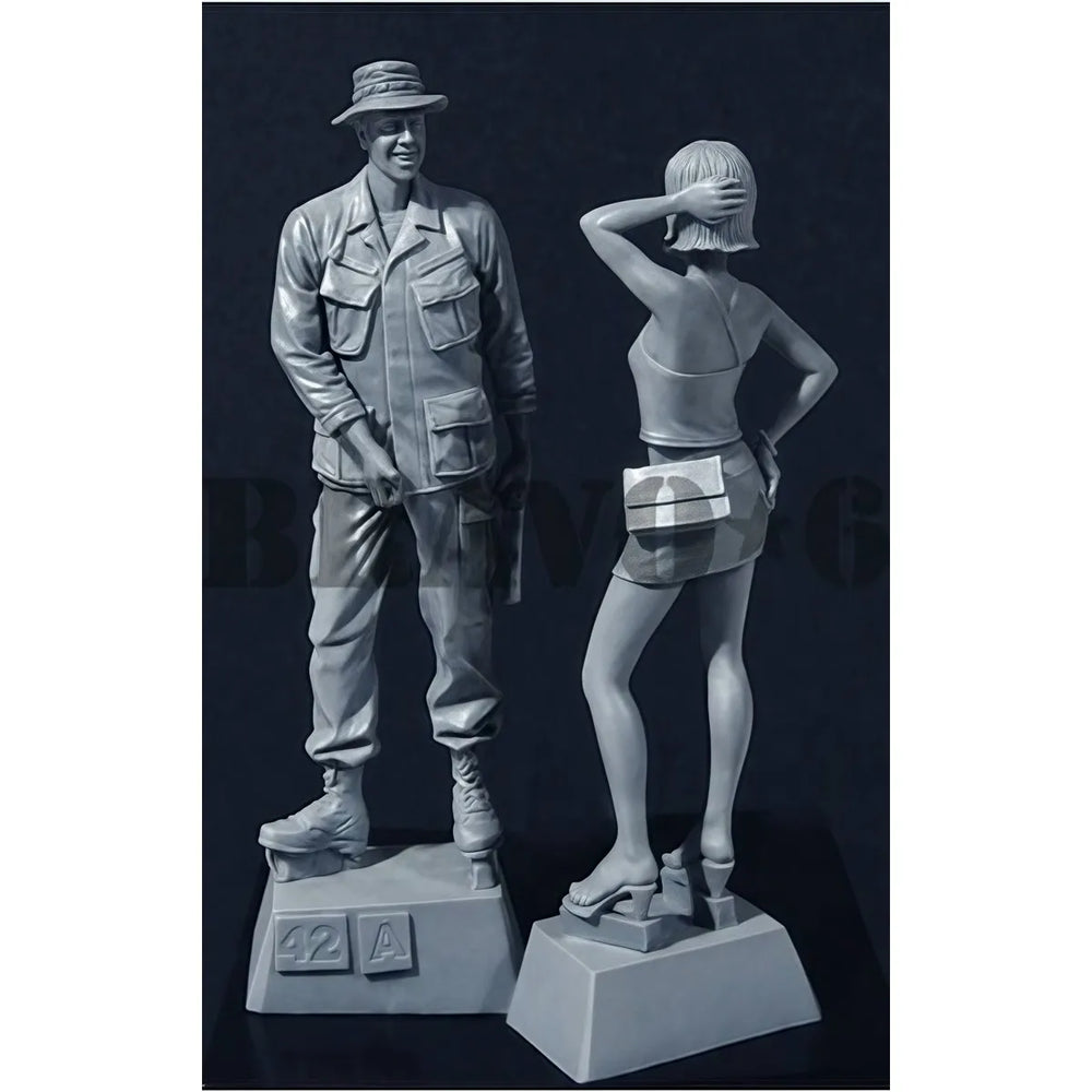 1/35 Vietnam War American Soldier & Vietnamese Girl, 2 Figures, Resin Model Figure Kit, Unassembled and Unpainted