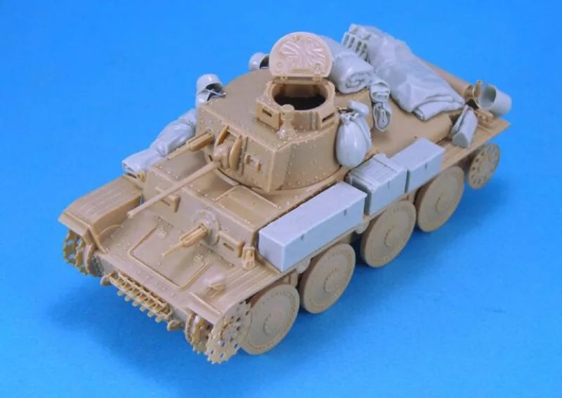 1/35 WWII German Pz.Kpfw. 38(t), Resin Model Vehicle Kit, Unassembled and Unpainted