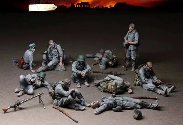 1/35 Modern Infantry Squad with Support Weapon Teams, 10 Figures, Resin Model Figure Kit, Unassembled and Unpainted