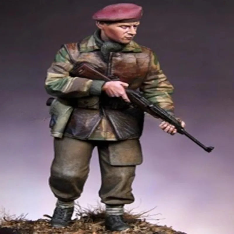 1/16 Modern British Assault Soldier, Resin Model Figure Kit, Unassembled and Unpainted