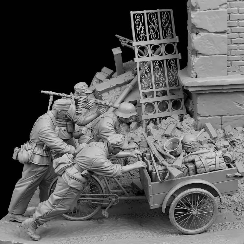 1/35 WWII Soldiers with Vehicles, 5 Figures, Resin Model Figure Kit, Unassembled and Unpainted
