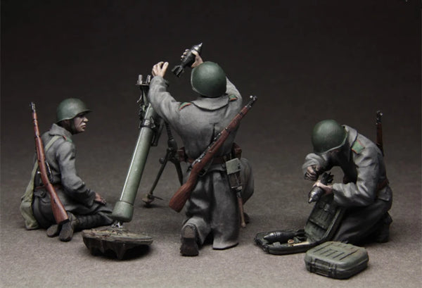 1/35 WWII Soviet 82mm Mortar Team, 3 Figures, Resin Model Figure Kit, Unassembled and Unpainted