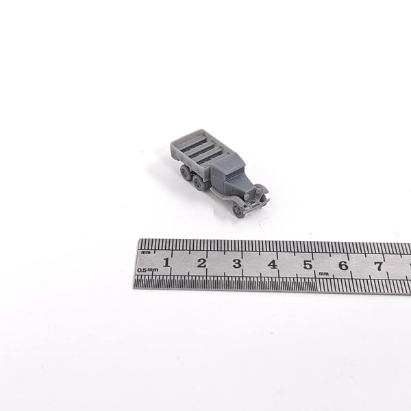 1/144 WWII Soviet GAZ AAA Truck, Resin Model Vehicle Kit, Unassembled and Unpainted