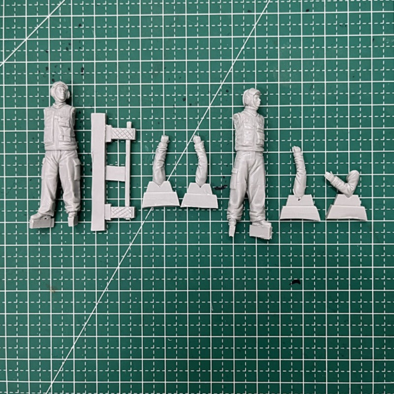1/32 Modern US Navy Deck Crew, 2 Figures, Resin Model Figure Kit, Unassembled and Unpainted