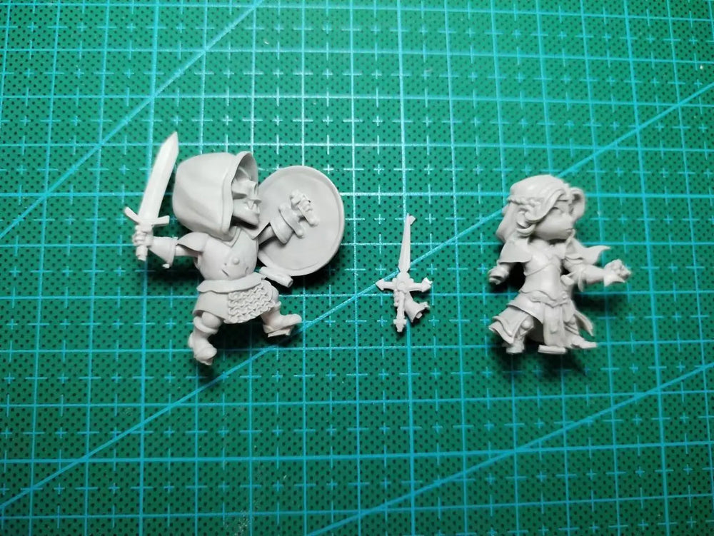 Chibi Skull Warriors, 2 Figures, Resin Model Figure Kit, Fantasy Theme, Unassembled and Unpainted