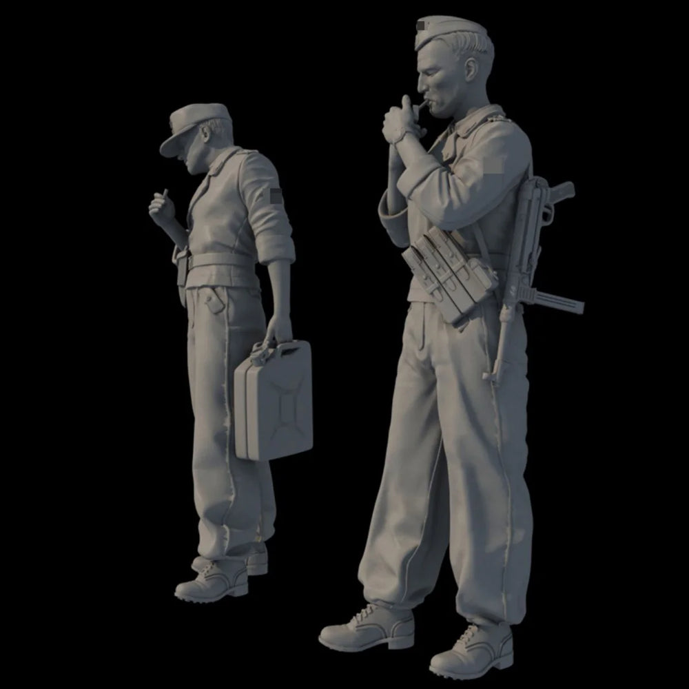 1/35 Modern Infantry Soldiers with Rifles, 2 Figures, Resin Model Figure Kit, Unassembled and Unpainted