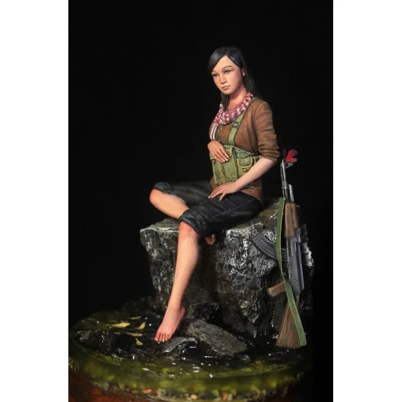 1/35 WWII Soviet Female Militia, Resin Model Figure Kit, Unassembled and Unpainted