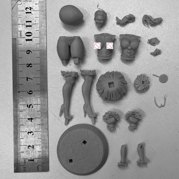 1/24 Female Pennywise Clown, Resin Model Figure Kit, Fantasy Theme, Unassembled and Unpainted