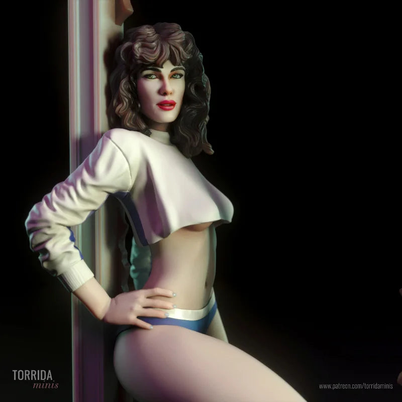 1/24 Lisa Pinup, Resin Model Figure Kit, Unassembled and Unpainted