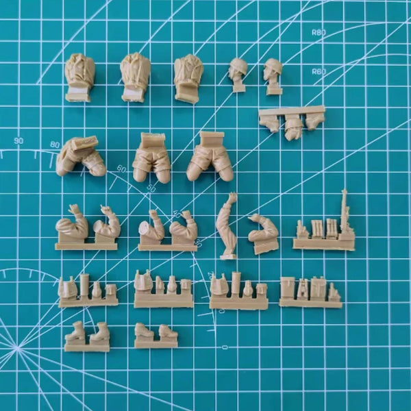 1/35 WWII Paratrooper Mortar Crew, 3 Figures, Resin Model Figure Kit, Unassembled and Unpainted