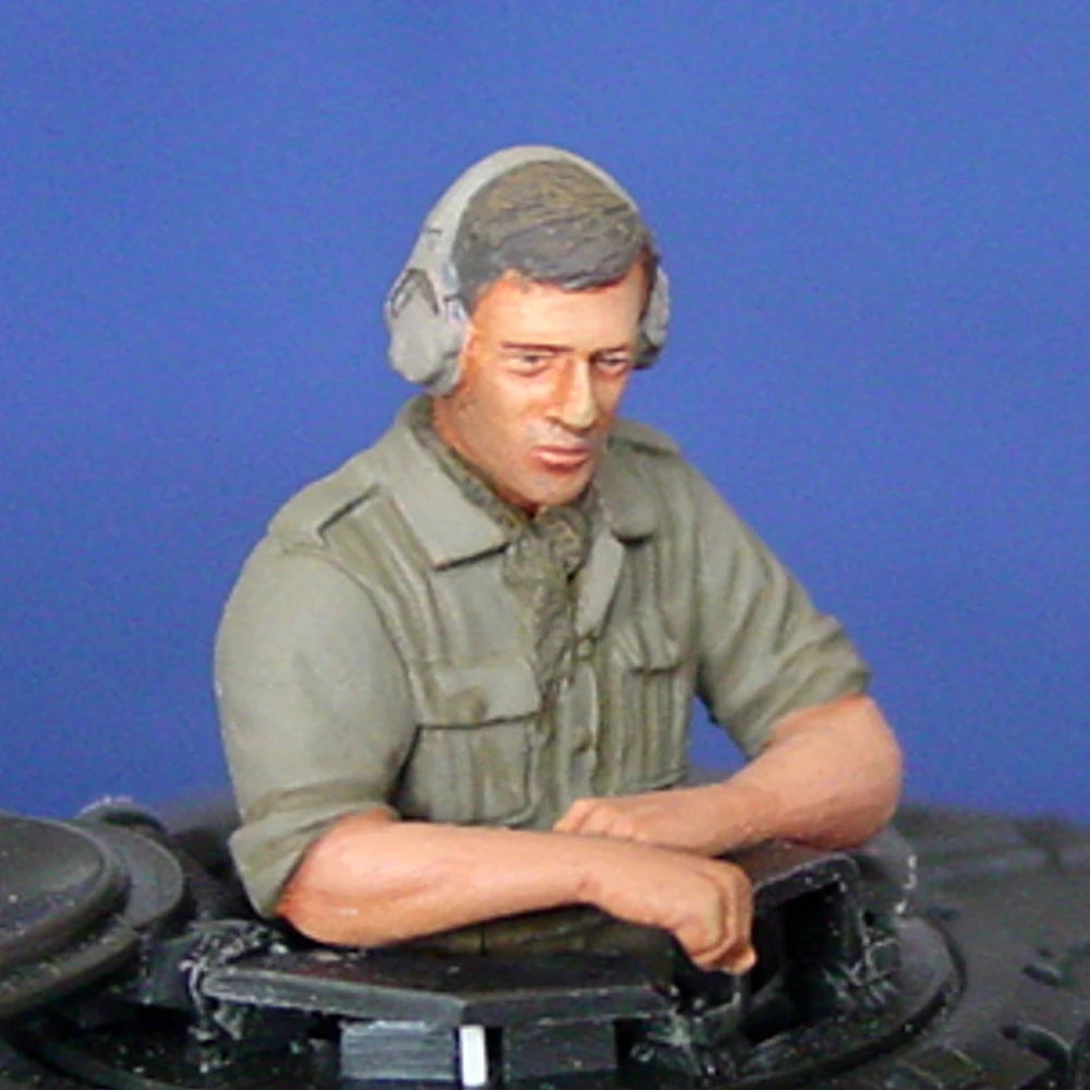 1/35 Vietnam War Australian Tank Commander, Resin Model Figure Kit, Unassembled and Unpainted